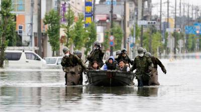 Более 40 тыс. жителей Японии получили указание эвакуироваться из-за ливней