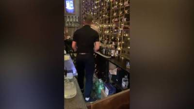 В баре на Рубинштейна распылили перцовый газ во время рейда муниципалов