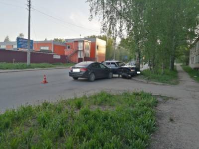 Девочка-подросток сломала ключицу в ДТП в Сыктывкаре