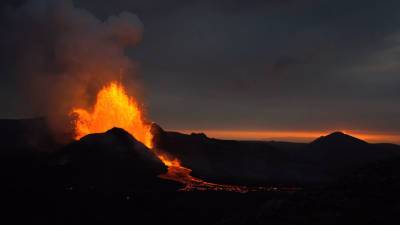 Кадры извержения вулкана в Исландии
