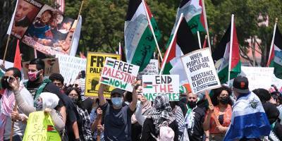 Произраильская и пропалестинская демонстрации столкнулись в Нью-Йорке (видео)