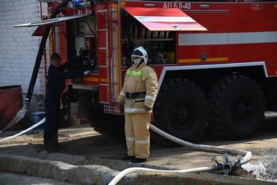 В районы Волгоградской области отправили новую пожарную технику