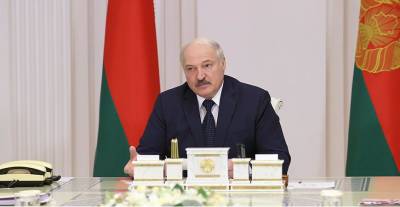 "Это действительно совершившие подвиг люди" - Александр Лукашенко о погибших в Барановичах летчиках