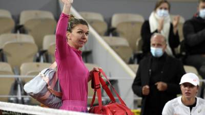 Симона Халеп из-за травмы снялась с Roland Garros