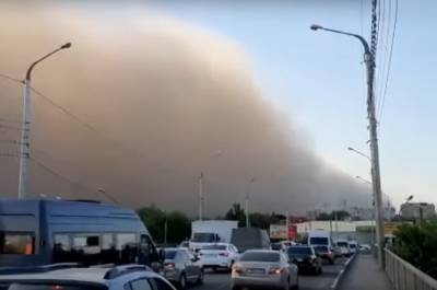 В МЧС опровергли повторение пыльной бури в Астрахани