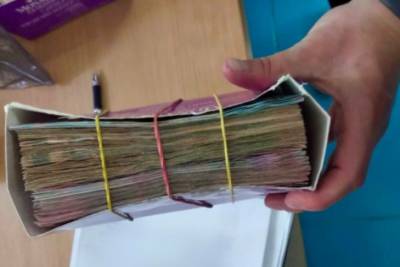 По 200 тыс грн в месяц: в Запорожье поймали врачей-взяточников