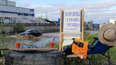 Подтопленный Дизельный проезд в Петербурге превратили в курорт