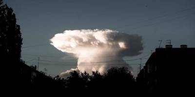 "Ядерный гриб" в небе напугал жителей Саратова