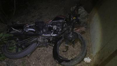 В Уфе мотоциклист врезался в гараж