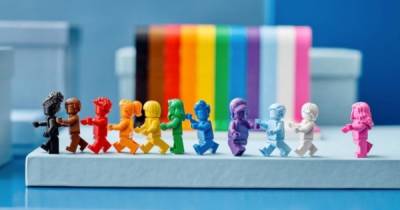 У LEGO появился конструктор в поддержку ЛГБТ-сообщества