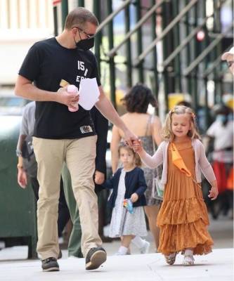 Папина дочка: Лея Купер растет не по дням, а по часам и все больше похожа на звездного отца - skuke.net - Нью-Йорк