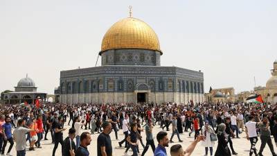 Не менее 25 человек были ранены в ходе беспорядков у мечети в Иерусалиме