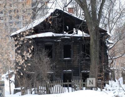 Расселенные дома у Сенной площади снесут за полмиллиона рублей