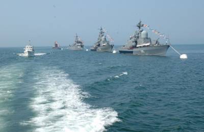 Должен держать пистолет у виска противника: Тихоокеанский флот России отмечает 290-летие