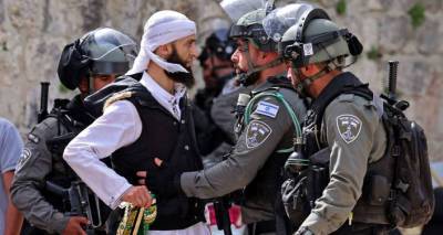 Стычки между сотнями палестинцев и полицией происходят по всему Западному берегу – видео