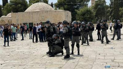 В стычках с полицией на Храмовой горе пострадали 35 палестинцев