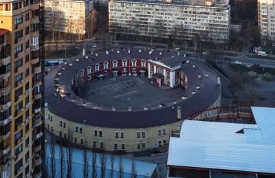 В центре Киева неизвестные устроили стрельбу по военной части Нацгвардии