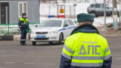 УСБ доложило начальнику полицейского главка о тонированных автомобилях инспекторов ГИБДД в Петербурге