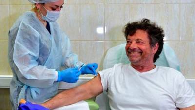 «Аморальное поведение»: депутата бундестага третируют за вакцинацию «Спутником»