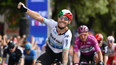 Александр Власов - Павел Сиваков - Ниццоло победил на 13-м этапе «Джиро д'Италия», Власов — 28-й - russian.rt.com - Колумбия - Astana