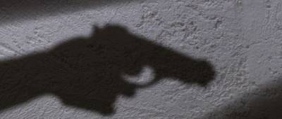 Кладовщик 15 лет хранил в своем доме тело грабителя после того, как застрелил его