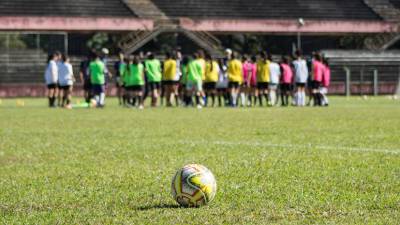 РФС запускает бесплатную программу футбольных тренировок для девочек