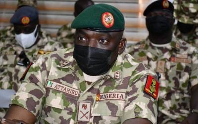 В Нигерии упал военный самолет: погиб начштаба армии страны