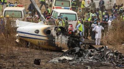 В Нигерии разбился военный самолет, погиб начальник штаба Сухопутных войск страны