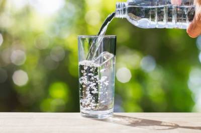 Сколько и какой жидкости необходимо пить в летнюю жару