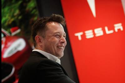 Александр Бречалов предложил Илону Маску разместить завод Tesla в Удмуртии