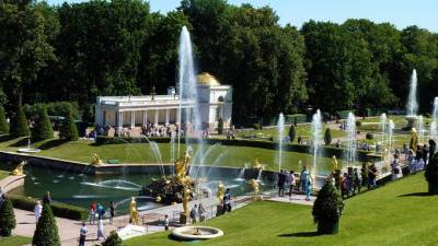 В эту субботу Петергофе пройдет праздник фонтанов