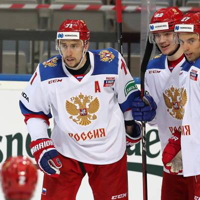 Российские хоккеисты стартовали с победы над чехами на чемпионате мира