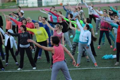 На городском стадионе Глазова будут проходить бесплатные занятия фитнесом - gorodglazov.com
