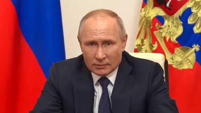 Путин: знания должны вновь стать одной из главных ценностей общества