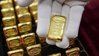 Правительство закрепило возможность инвестировать средства ФНБ в золото