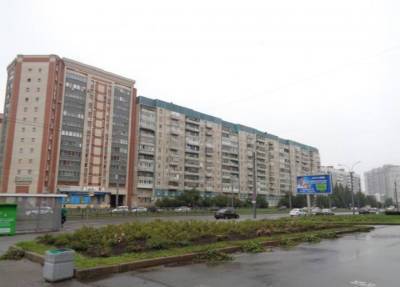 Молодая тетя открыла окно: четырехлетняя малышка в Петербурге упала с восьмого этажа