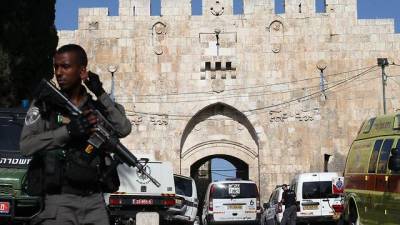Палестинцы восстали на Храмовой горе после пятничной молитвы