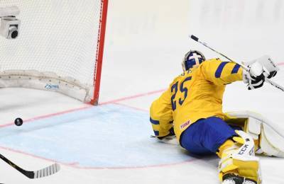 Никлас Йенсен - Швеция впервые в истории проиграла Дании на чемпионате мира по хоккею - gazeta.ru - Швеция - Рига - Дания