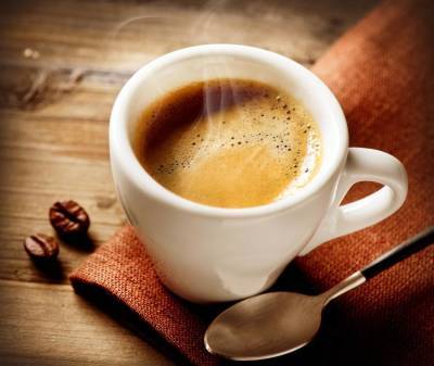 Употребление трёх чашек кофе продлевает жизнь людям за 40 — исследование