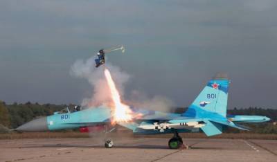 В Крыму два военных летчика катапультировались из истребителя Су-30СМ