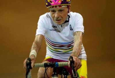 Во Франции скончался самый пожилой в мире велогонщик