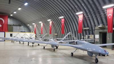Польша купит у Турции боевые дроны и обсудит безопасность НАТО
