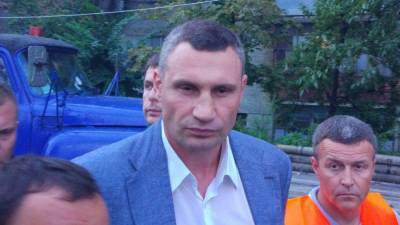 Политолог объяснил давление на Кличко со стороны центральной власти