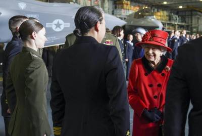 Елизавета II - Елизавета Королева - Elizabeth Queenelizabeth - Королева Елизавета II посетила авианосец, названный в ее честь - kp.ua - Украина - Голландия