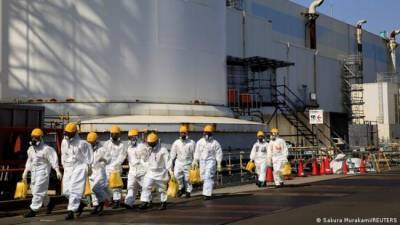 Япония проверяет радиоактивные отходы после утечки на АЭС «Фукусима-1»