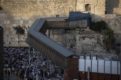 Израильские власти открыли Храмовую гору для евреев