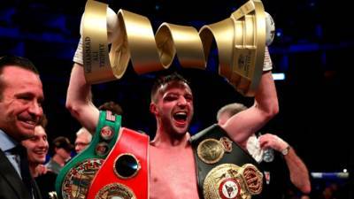 Британец Тейлор стал абсолютным чемпионом мира по боксу