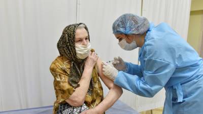 На Украине рассказали о ходе кампании по вакцинации людей от COVID-19