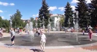 Музыкальный фонтан «Торнадо» открылся в Дзержинске