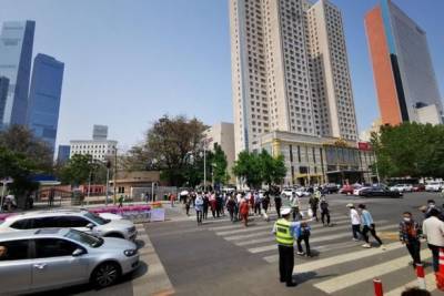 В Китае машина въехала в толпу, погибли пять человек - unn.com.ua - Киев - Далянь